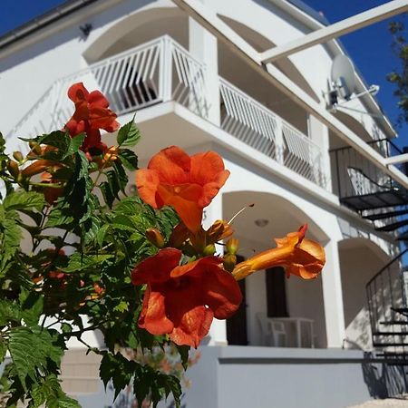 Apartments Merion Starigrad Paklenica Luaran gambar