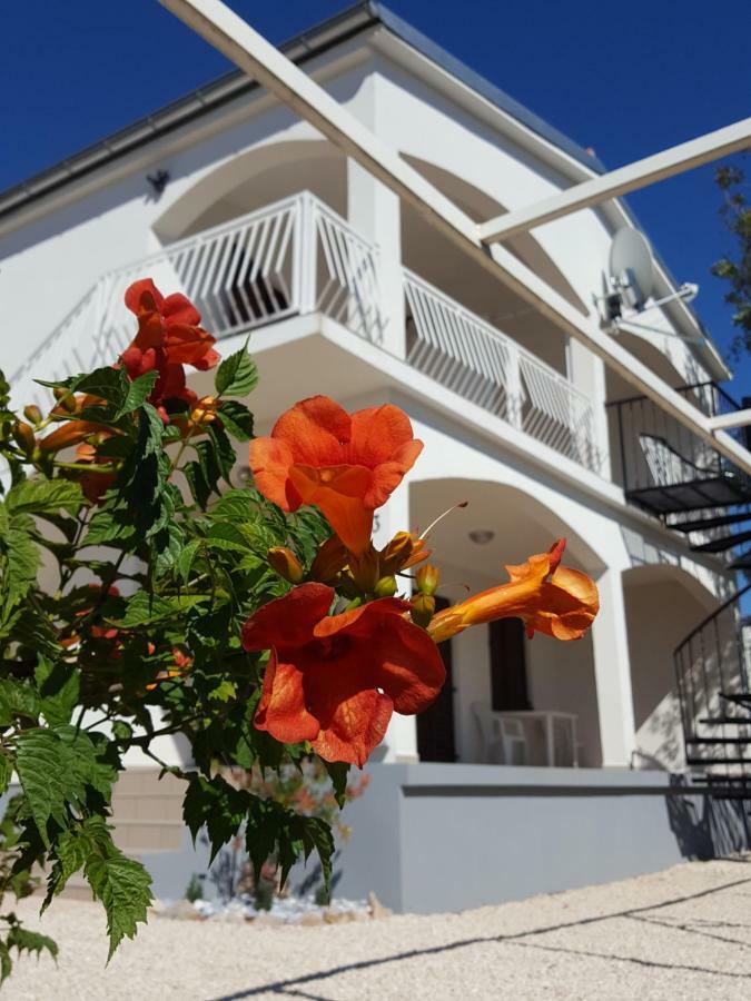 Apartments Merion Starigrad Paklenica Luaran gambar